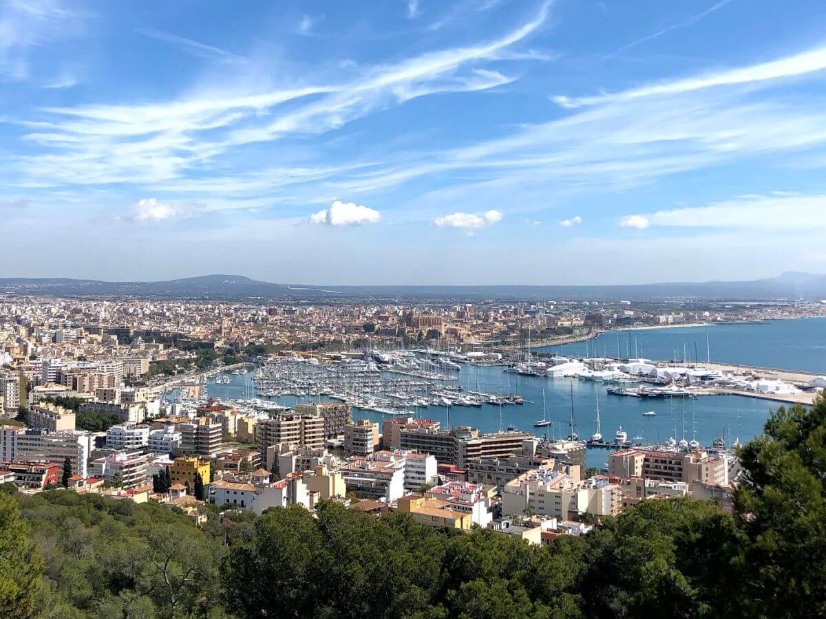 Vistas maravillosas desde el castillo Bellver, Mallorca